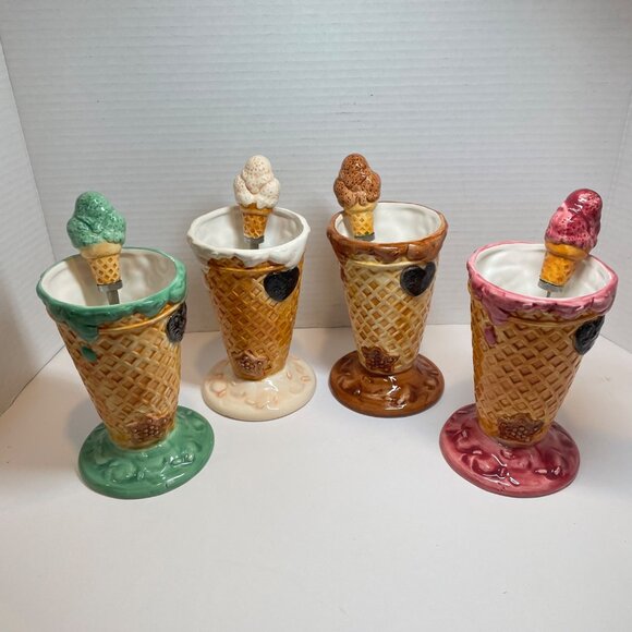 Set Of 4 vintage Ceramic Ice Cream Cone Shaped Dessert Dish with Matching Spoons - Picture 4 of 9